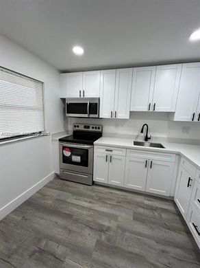 Complesso residenziale a Miami, Miami-Dade County