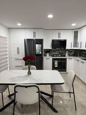 Dom miejski w Hialeah Gardens, Miami-Dade County