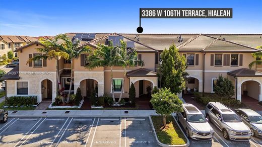 Townhouse in Hialeah, Miami-Dade