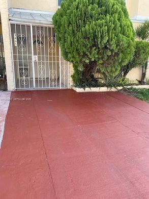 Hôtel particulier à Hialeah, Comté de Miami-Dade