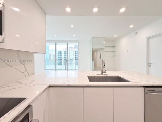 Kamienica w Miami, Miami-Dade County