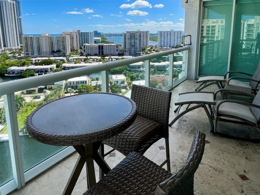 Wohnkomplexe in Sunny Isles Beach, Miami-Dade County