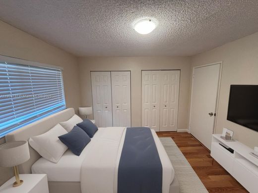 Komplex apartman Miami, Miami-Dade County