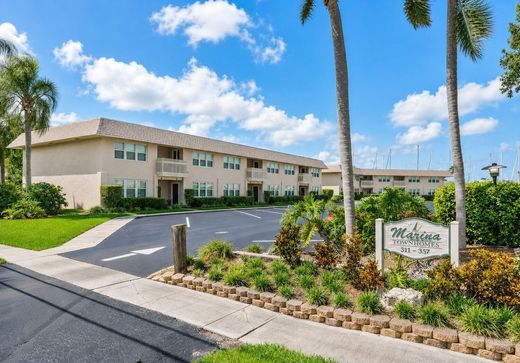 Townhouse in Dania Beach, Broward County