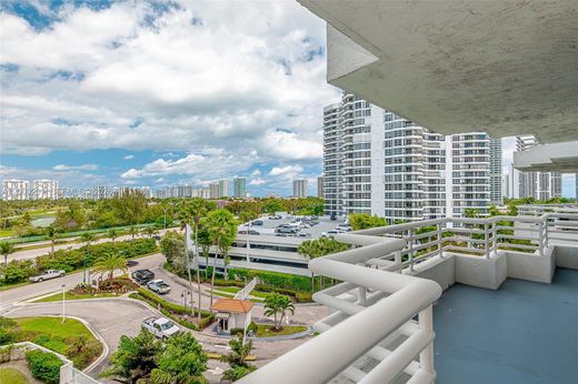 Residential complexes in Aventura, Miami-Dade