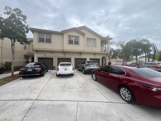 Townhouse in Miramar, Broward County