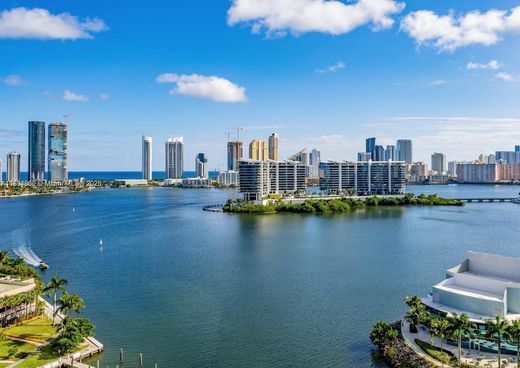 Residential complexes in Aventura, Miami-Dade