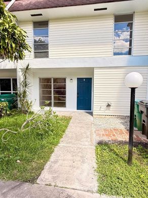 Townhouse in Hollywood, Broward County