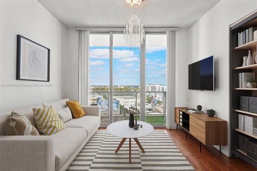 Жилой комплекс, Майами, Miami-Dade County