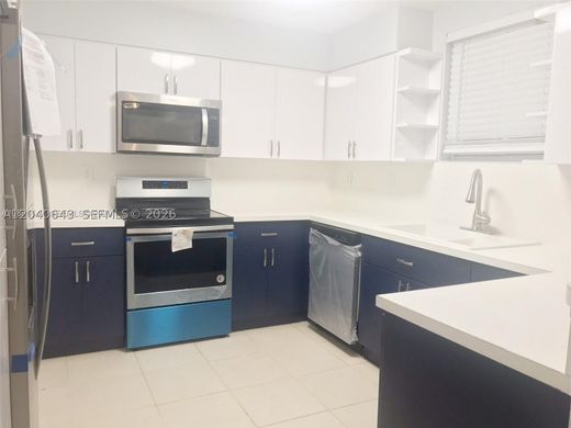 Residential complexes in Miami, Miami-Dade