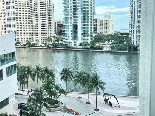 Complexos residenciais - Miami, Miami-Dade County