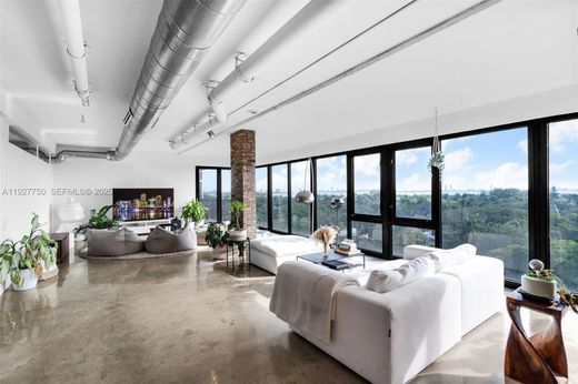 Complesso residenziale a Miami, Miami-Dade County