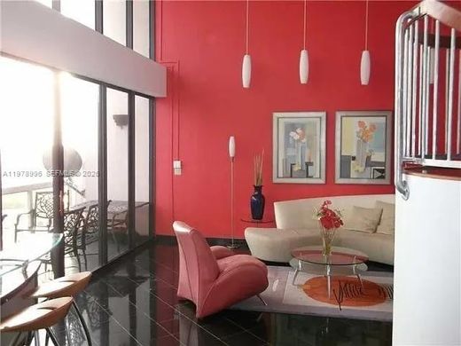 Complexes résidentiels à Aventura, Comté de Miami-Dade