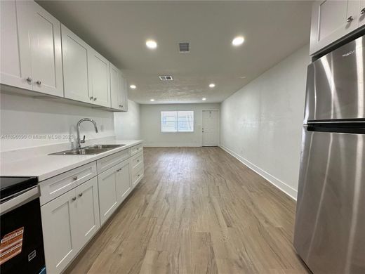 Appartementencomplex in Hallandale Beach, Broward County