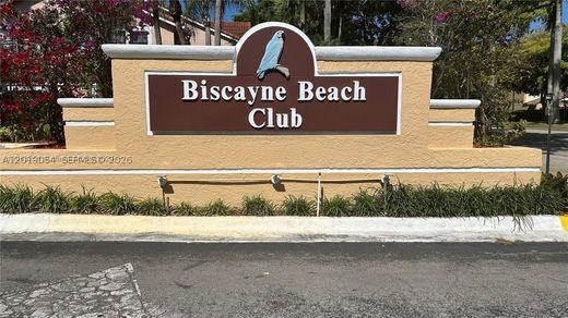 Residential complexes in Miami, Miami-Dade