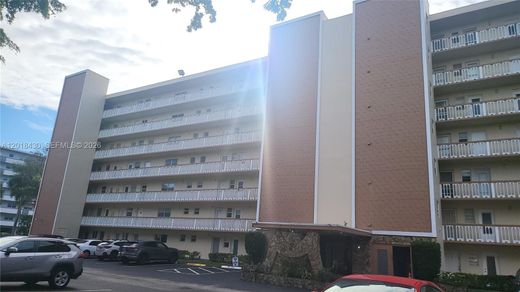 Complexos residenciais - Hallandale Beach, Broward County