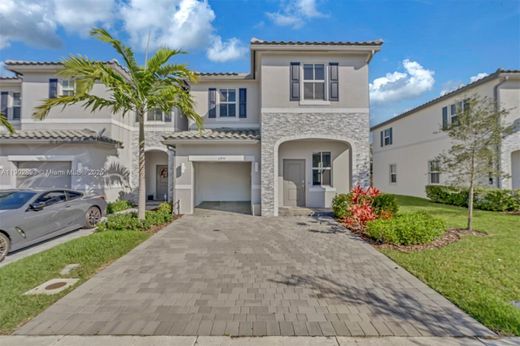 Stadswoning in Coral Springs, Broward County