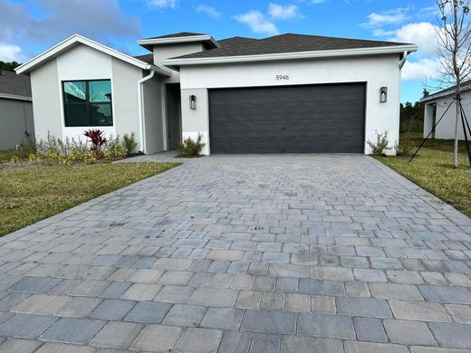 Villa in Stuart, Martin County