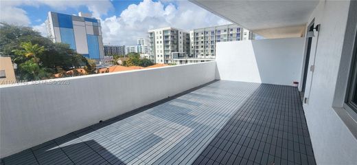 Komplex apartman Miami, Miami-Dade County
