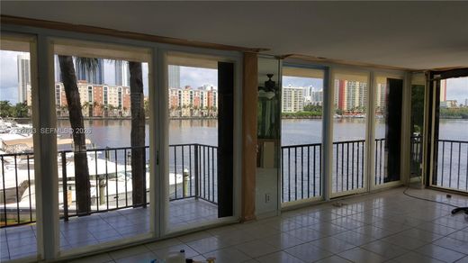 Жилой комплекс, Sunny Isles Beach, Miami-Dade County