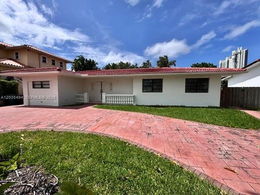 Villa in Sunny Isles Beach, Miami-Dade County