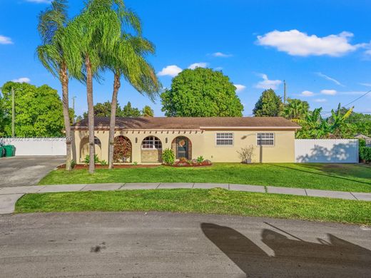 Villa in Miami, Miami-Dade County