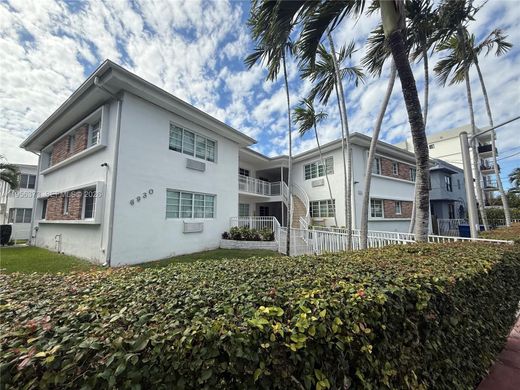 Жилой комплекс, Майами-Бич, Miami-Dade County