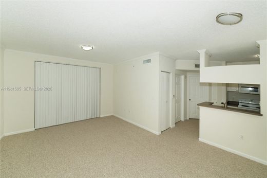 Residential complexes in Sunny Isles Beach, Miami-Dade