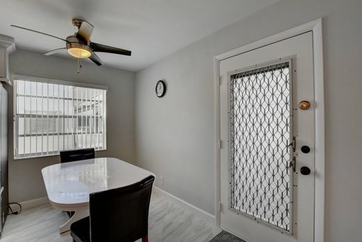 Residential complexes in Delray Beach, Palm Beach