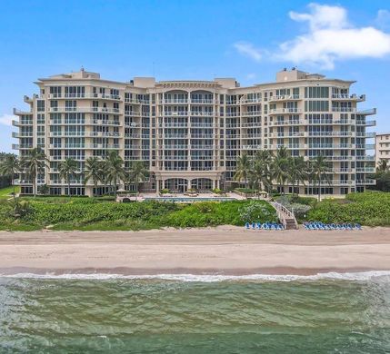 Residential complexes in Hillsboro Beach, Broward County
