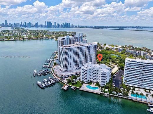 Жилой комплекс, Майами-Бич, Miami-Dade County