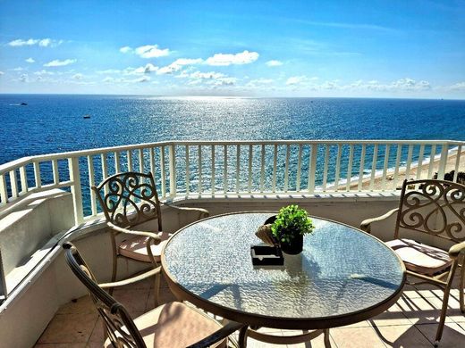 Residential complexes in Pompano Beach, Broward County