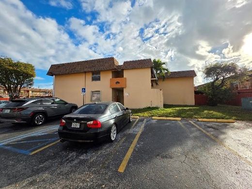 Complesso residenziale a Miami Terrace Mobile Home, Miami-Dade County