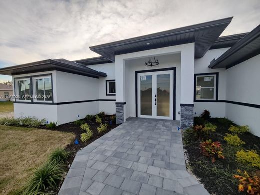 Villa in Cape Coral, Lee County