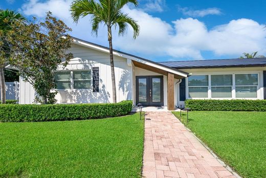 Villa in Town of Jupiter Inlet Colony, Palm Beach County