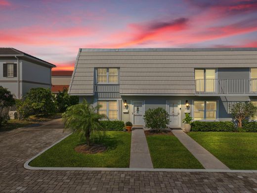 Residential complexes in Vero Beach, Indian River County