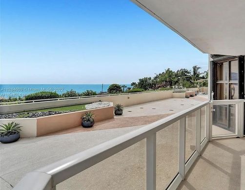 Complexes résidentiels à Miami Beach, Comté de Miami-Dade