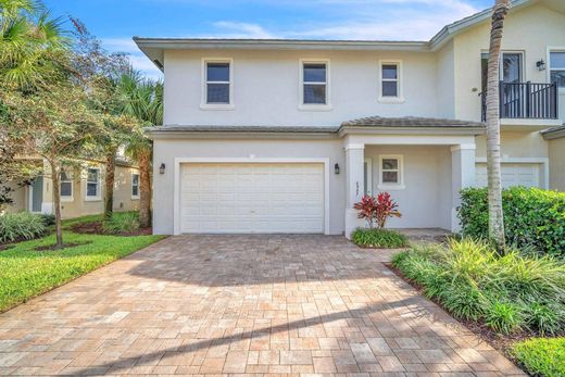 Townhouse in Coconut Creek, Broward County