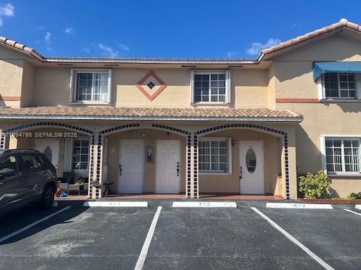 Wohnkomplexe in Hialeah, Miami-Dade County