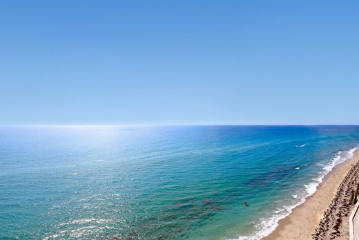 Residential complexes in Riviera Beach, Palm Beach