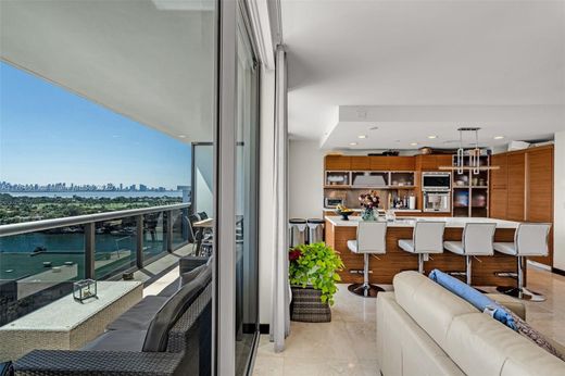 Complesso residenziale a Miami Beach, Miami-Dade County