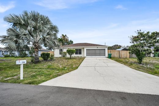 Villa in Port Saint Lucie, Saint Lucie County
