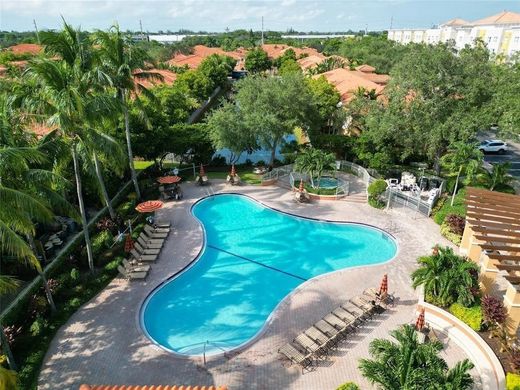 Townhouse in Dania Beach, Broward County