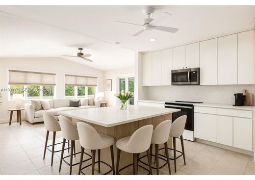 ﻓﻴﻼ ﻓﻲ ميامي، فلوريدا, Miami-Dade County