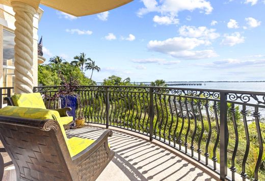 Residential complexes in Jensen Beach, Martin County