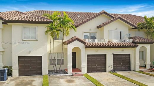 Townhouse in Doral, Miami-Dade