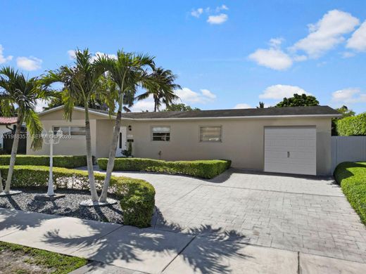 Villa en Hialeah, Miami-Dade County