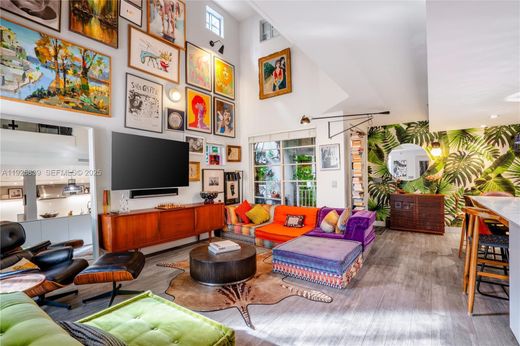 Miami Beach, Miami-Dade Countyのアパートメント・コンプレックス