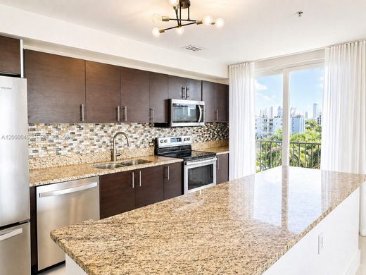 Residential complexes in Miami, Miami-Dade