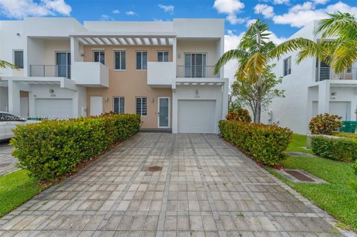 Townhouse - Doral, Miami-Dade County